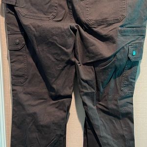 Duluth Trading Co size 12/29 Grey NWOT